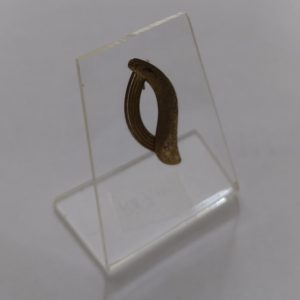 Expositor acrilico p/1 brinco, 5,5x7cm .