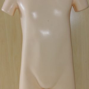 Manequim infantil, plastico bege.